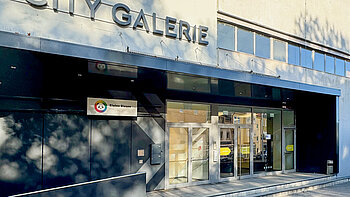 Aschaffenburg Kita - Gebäudeeingang der City Galerie