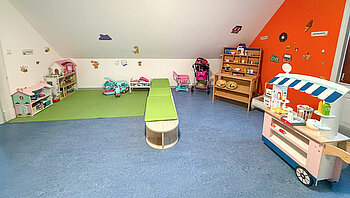 Kita Little Giants Esslingen Alte Feuerwache - Zimmer mit vielen Spielmöglichkeiten